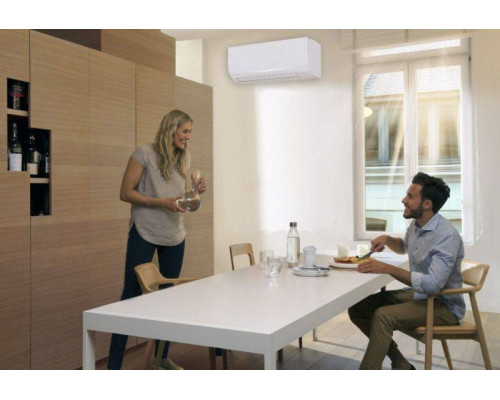 Кондиционер сплит-система Daikin Sensira FTXF25D/RXF25D инверторный